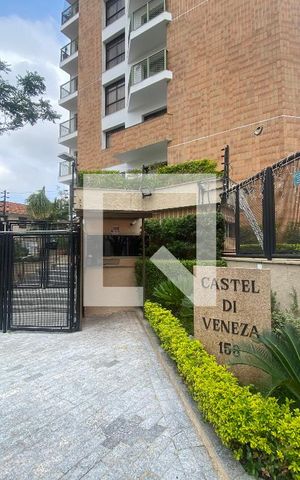 Apartamento à venda com 269m², 3 quartos e 3 vagas Apartamento à venda com 269m², 3 quartos e 3 vagasFachada