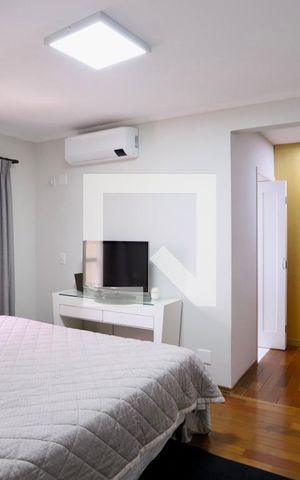 Apartamento à venda com 269m², 3 quartos e 3 vagas Apartamento à venda com 269m², 3 quartos e 3 vagasQuarto 2
