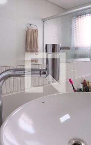 Apartamento à venda com 269m², 3 quartos e 3 vagas Apartamento à venda com 269m², 3 quartos e 3 vagasBanheiro do Quarto 1