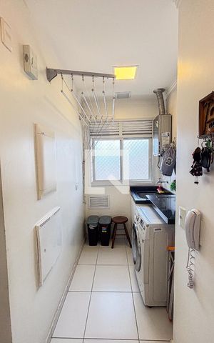 Apartamento à venda com 103m², 3 quartos e 2 vagas Apartamento à venda com 103m², 3 quartos e 2 vagasÁrea de Serviço