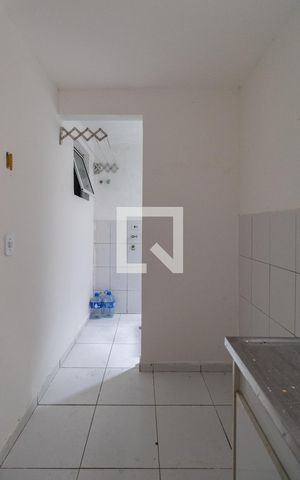Apartamento para alugar com 37m², 1 quarto e sem vaga Apartamento para alugar com 37m², 1 quarto e sem vagaCozinha e Área de Serviço