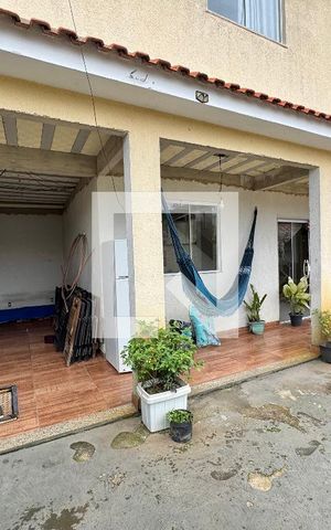 Casa à venda com 330m², 4 quartos e 4 vagas Casa à venda com 330m², 4 quartos e 4 vagasÁrea externa
