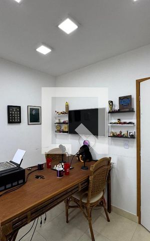 Casa à venda com 330m², 4 quartos e 4 vagas Casa à venda com 330m², 4 quartos e 4 vagasQuarto 1