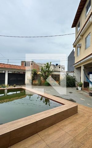 Casa à venda com 330m², 4 quartos e 4 vagas Casa à venda com 330m², 4 quartos e 4 vagasÁrea externa