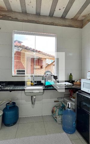 Casa à venda com 330m², 4 quartos e 4 vagas Casa à venda com 330m², 4 quartos e 4 vagasCozinha