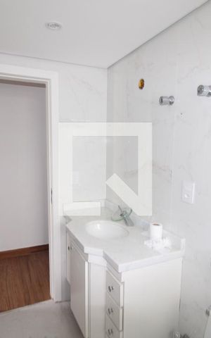 Apartamento para alugar com 158m², 4 quartos e 3 vagasQuarto 2 - Banheiro
