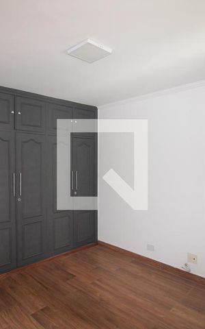 Apartamento para alugar com 158m², 4 quartos e 3 vagasQuarto 2