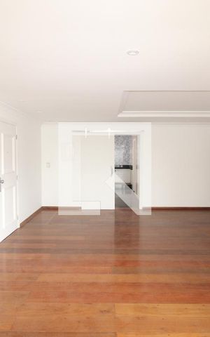 Apartamento para alugar com 158m², 4 quartos e 3 vagasSala