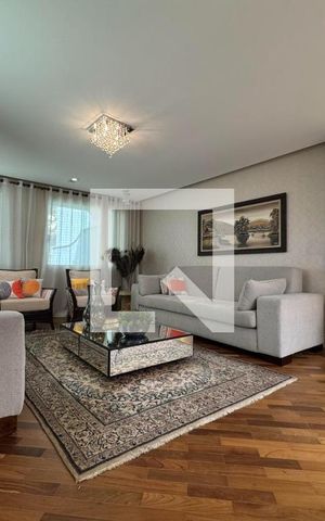 Casa à venda com 450m², 4 quartos e 4 vagas Casa à venda com 450m², 4 quartos e 4 vagasFoto 01