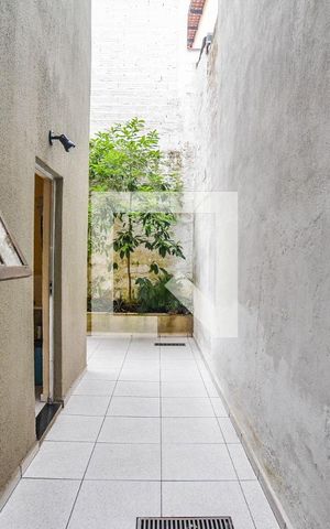 Casa à venda com 400m², 3 quartos e 2 vagas Casa à venda com 400m², 3 quartos e 2 vagasQuintal