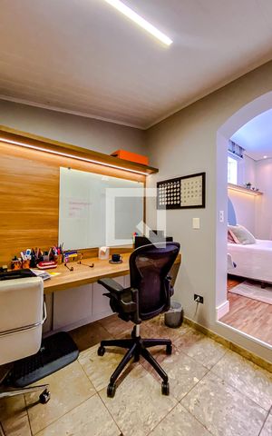Casa à venda com 240m², 5 quartos e 2 vagasQuarto 3