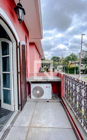 Casa à venda com 240m², 5 quartos e 2 vagasVaranda