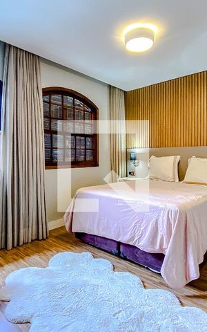 Casa à venda com 240m², 5 quartos e 2 vagasQuarto 1 - Suíte