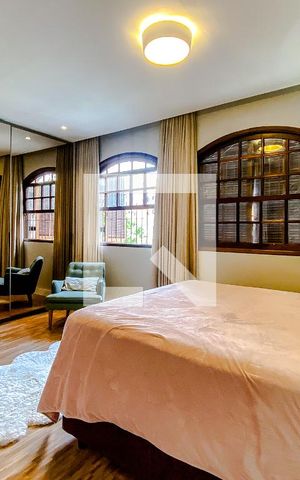 Casa à venda com 240m², 5 quartos e 2 vagasQuarto 1 - Suíte