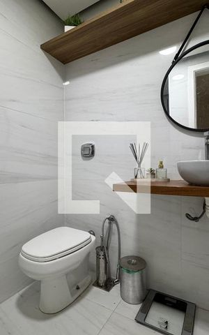 Apartamento à venda com 130m², 2 quartos e 1 vaga Apartamento à venda com 130m², 2 quartos e 1 vagaSuite 1- Banheiro