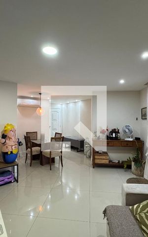 Apartamento à venda com 130m², 2 quartos e 1 vaga Apartamento à venda com 130m², 2 quartos e 1 vagaSala