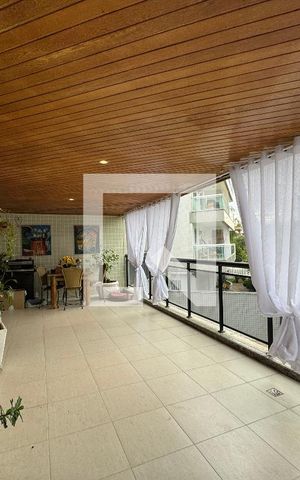 Apartamento à venda com 130m², 2 quartos e 1 vaga Apartamento à venda com 130m², 2 quartos e 1 vagaVaranda
