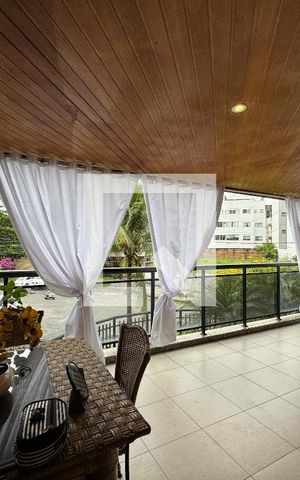 Apartamento à venda com 130m², 2 quartos e 1 vaga Apartamento à venda com 130m², 2 quartos e 1 vagaVaranda