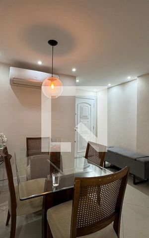 Apartamento à venda com 130m², 2 quartos e 1 vaga Apartamento à venda com 130m², 2 quartos e 1 vagaSala