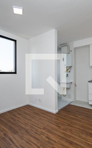 Apartamento para alugar com 36m², 2 quartos e sem vaga Apartamento para alugar com 36m², 2 quartos e sem vagaSala