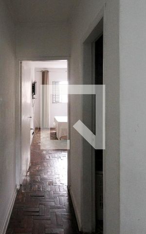 Casa à venda com 106m², 2 quartos e 1 vaga Casa à venda com 106m², 2 quartos e 1 vagaCorredor