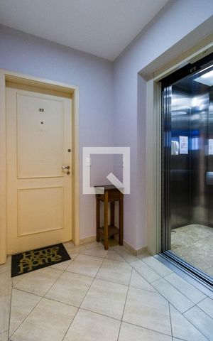 Apartamento à venda com 127m², 3 quartos e 3 vagas Apartamento à venda com 127m², 3 quartos e 3 vagasÁrea de serviço