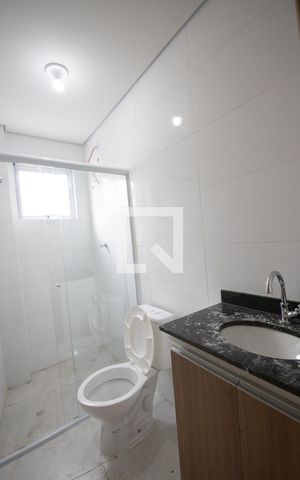 Studio para alugar com 42m², 1 quarto e sem vaga Studio para alugar com 42m², 1 quarto e sem vagaBanheiro