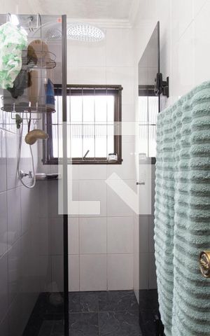 Casa à venda com 418m², 4 quartos e 6 vagasBanheiro da Suíte