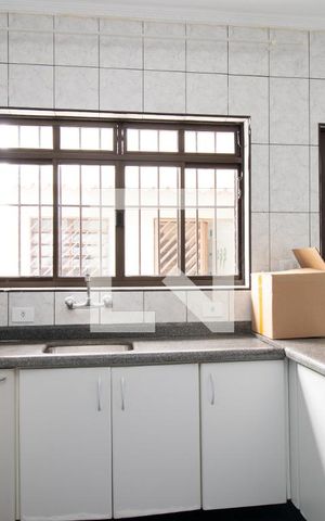 Casa à venda com 418m², 4 quartos e 6 vagasPiscina - Cozinha