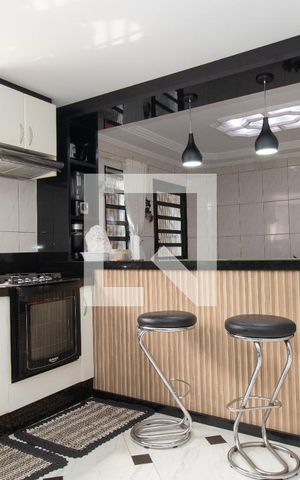 Casa à venda com 418m², 4 quartos e 6 vagasCozinha