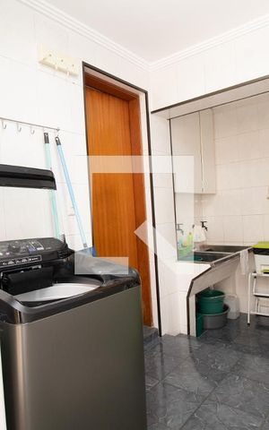 Casa à venda com 418m², 4 quartos e 6 vagasÁrea de Serviço