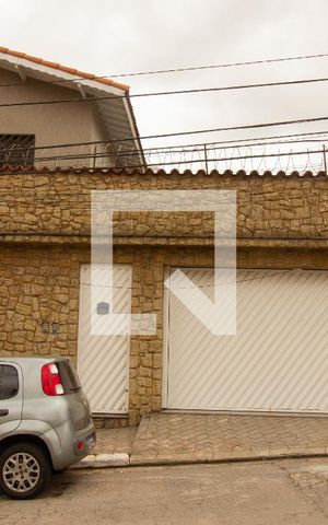 Casa à venda com 418m², 4 quartos e 6 vagasFachada