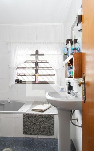 Casa à venda com 418m², 4 quartos e 6 vagasBanheiro