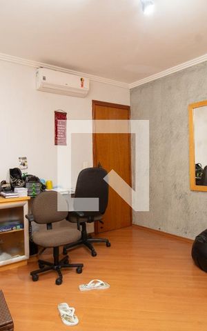 Casa à venda com 418m², 4 quartos e 6 vagasQuarto 1
