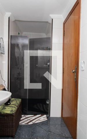 Casa à venda com 418m², 4 quartos e 6 vagasBanheiro Área de serviço