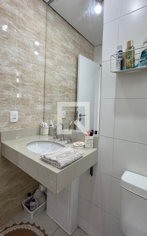 Apartamento à venda com 85m², 2 quartos e 2 vagasBanheiro da Suíte 1