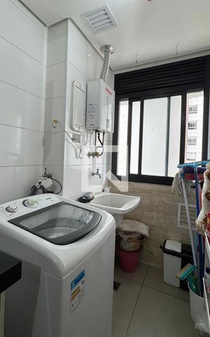 Apartamento à venda com 85m², 2 quartos e 2 vagasÁrea de Serviço