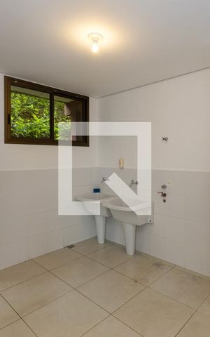 Casa de condomínio à venda com 286m², 4 quartos e 2 vagasÁrea de Serviço
