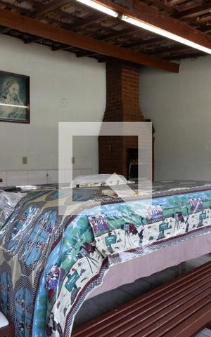 Casa à venda com 207m², 4 quartos e 2 vagas Casa à venda com 207m², 4 quartos e 2 vagasEspaço Gourmet
