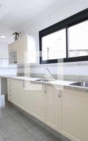 Apartamento à venda com 480m², 4 quartos e 5 vagasCozinha