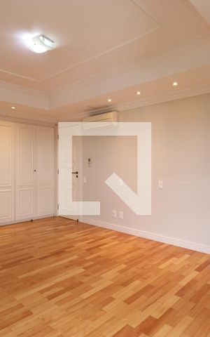 Apartamento à venda com 480m², 4 quartos e 5 vagasSuíte 2