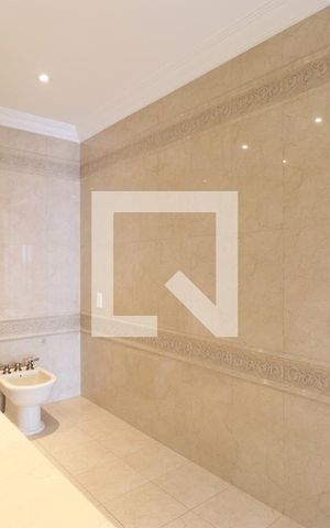 Apartamento à venda com 480m², 4 quartos e 5 vagasBanheiro Social