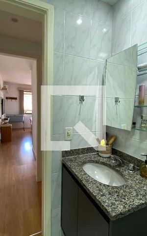 Apartamento à venda com 119m², 3 quartos e 1 vaga Apartamento à venda com 119m², 3 quartos e 1 vagaBanheiro Social