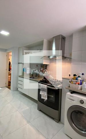 Apartamento à venda com 119m², 3 quartos e 1 vaga Apartamento à venda com 119m², 3 quartos e 1 vagaCozinha e Área de Serviço