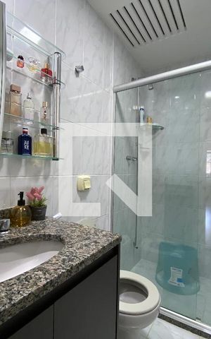 Apartamento à venda com 119m², 3 quartos e 1 vaga Apartamento à venda com 119m², 3 quartos e 1 vagaBanheiro Social
