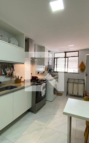 Apartamento à venda com 119m², 3 quartos e 1 vaga Apartamento à venda com 119m², 3 quartos e 1 vagaCozinha e Área de Serviço