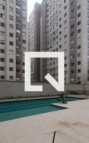 Apartamento à venda com 35m², 2 quartos e sem vaga Apartamento à venda com 35m², 2 quartos e sem vagaÁrea comum - Piscina