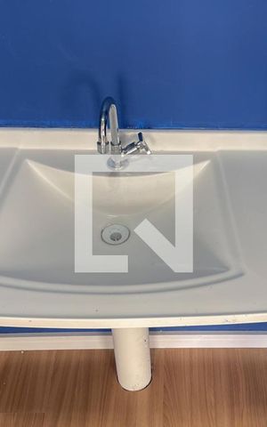 Apartamento à venda com 35m², 2 quartos e sem vaga Apartamento à venda com 35m², 2 quartos e sem vagaBanheiro Social