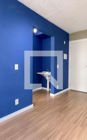 Apartamento à venda com 35m², 2 quartos e sem vaga Apartamento à venda com 35m², 2 quartos e sem vagaSala