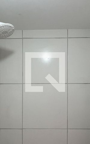 Apartamento à venda com 35m², 2 quartos e sem vaga Apartamento à venda com 35m², 2 quartos e sem vagaBanheiro Social